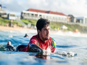 Temporada 2023 do circuito mundial de surfe começa domingo, no Havaí