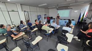 Senac apresenta palestra sobre &#039;Turismo e Hospitalidade&#039; durante reunião do Comtur