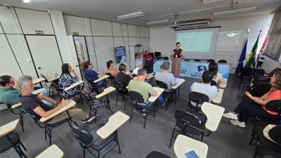 Senac apresenta palestra sobre &#039;Turismo e Hospitalidade&#039; durante reunião do Comtur