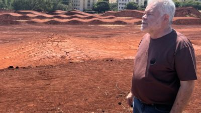 Lineu denuncia “Poeirão” no Romeu Santini que incomoda moradores