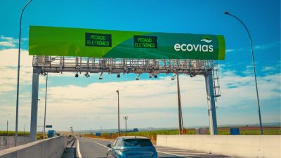 Primeiros pórticos de pedágio eletrônico em rodovias paulistas completam um ano