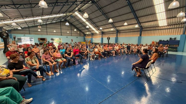 Prefeitura promove roda de conversa em comemoração ao Dia da Pessoa Idosa
