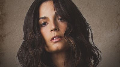 Emanuelle Araújo lança o single "Beija Minha Boca" no Carnaval 2026