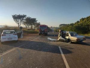 Acidente em rodovia deixa um morto e três feridos