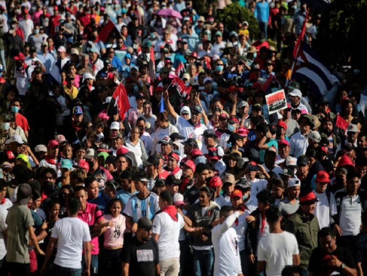 Milhares marcham na Nicarágua para apoiar expulsão de opositores