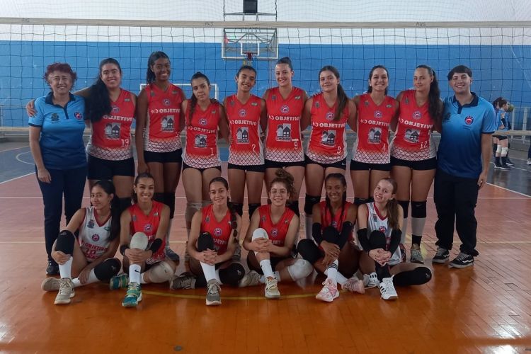 Vôlei feminino: Equipe infantil de São Carlos perde e disputa a Série Bronze da APV