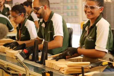 Faber-Castell abre vagas de emprego em São Carlos