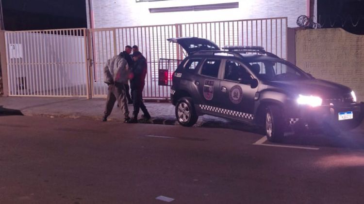Dois Homens São Presos em Flagrante por Furto de Cabos Telefônicos em São Carlos