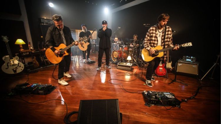 Tour "Thiago Castanho &amp; Marcão Britto Charlie Brown Jr. Acústico" é atração do Festival de Inverno do Rio de Janeiro
