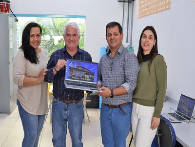 CEMEI Walter Blanco recebe 15 novos notebooks para apoio pedagógico