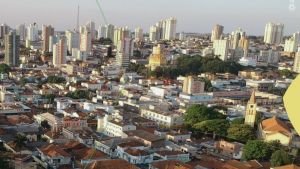 Comércio de São Carlos deve fechar 2025 com alta de até 7% acima da inflação
