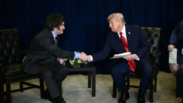 Trump encontra Milei e declara apoio à reeleição do argentino
