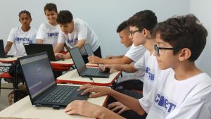 Analândia/SP recebe oficina gratuita que ensina jovens a criarem jogos eletrônicos