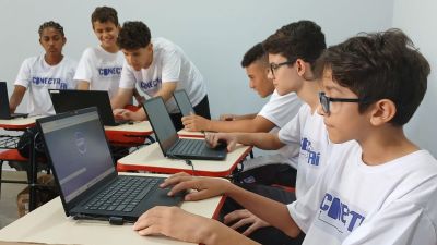 Analândia/SP recebe oficina gratuita que ensina jovens a criarem jogos eletrônicos