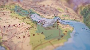 Irã anuncia acordo para controlar estreito de Hormuz com Omã