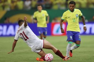Brasil decepciona, sofre empate da Venezuela no fim e perde liderança das Eliminatórias para a Argentina