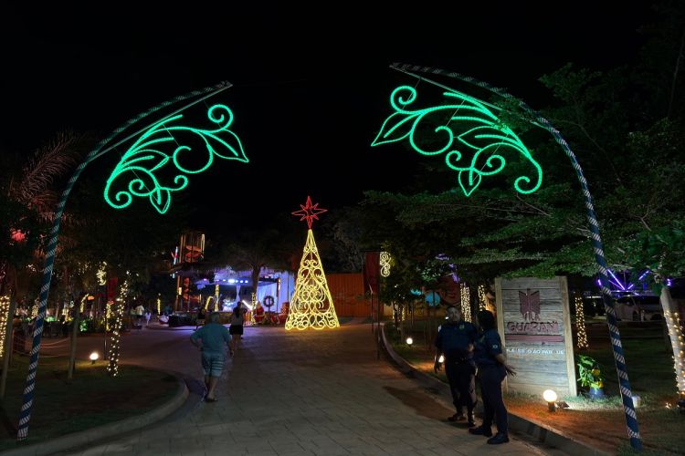 Hot Beach Parques &amp; Resorts aposta em Natal mágico e Réveillon inspirado no sol