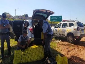 Polícia Militar Rodoviária prende homem com 250 tijolos de maconha