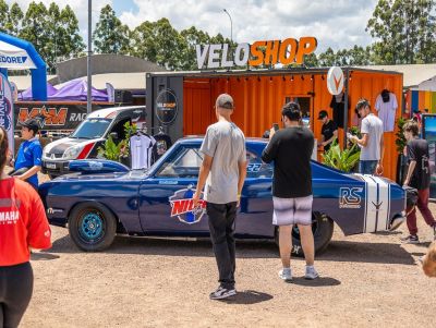 Exposição de carros da modalidade durante a disputa