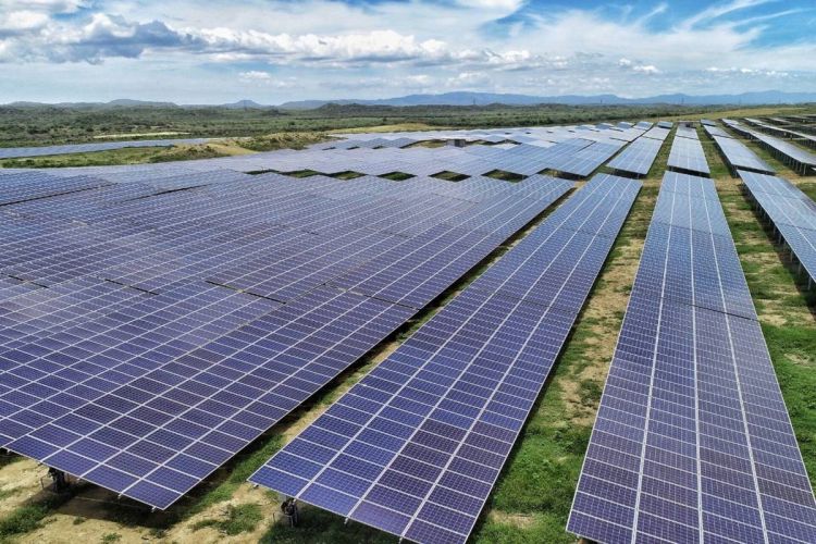 Adoção de energia solar em prédios públicos rende título de ‘Prefeitura Inovadora’ a Pederneiras