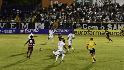 São Carlos voltou a receber grandes de São Paulo na Copinha após 12 anos
