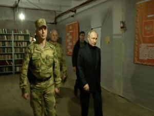 Putin visita regiões ucranianas ocupadas pela Rússia