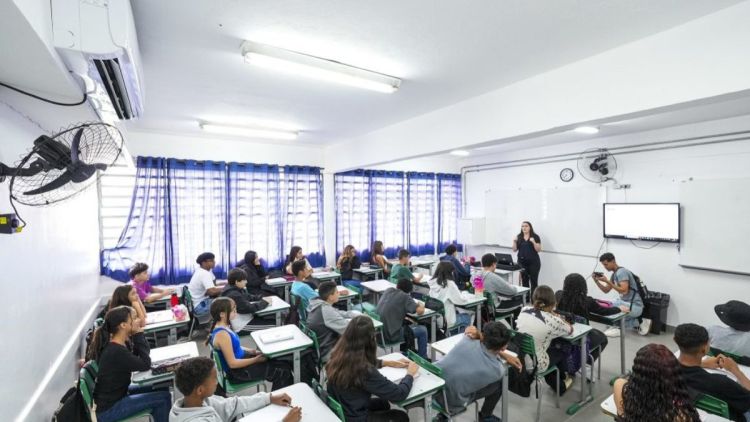 Governo de SP muda regras do ICMS Educação para valorizar municípios com melhores indicadores escolares