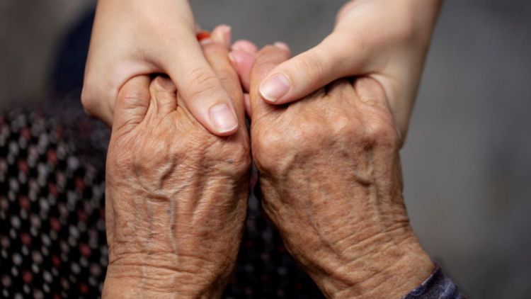 PM e Prefeitura de São Carlos promovem palestras para prevenir golpes contra idosos