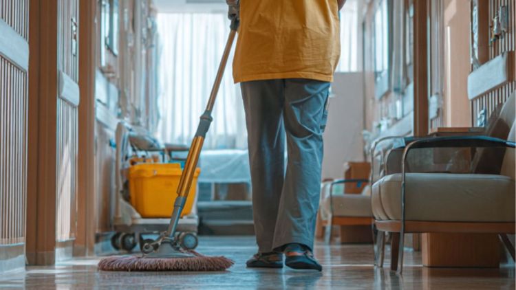 Santa Casa abre 15 vagas para Auxiliar de Limpeza