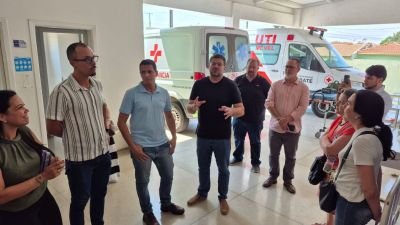 Comitiva da UFSCar visita unidades de saúde de Ibaté para fortalecer parceria e aprimorar atendimento à população