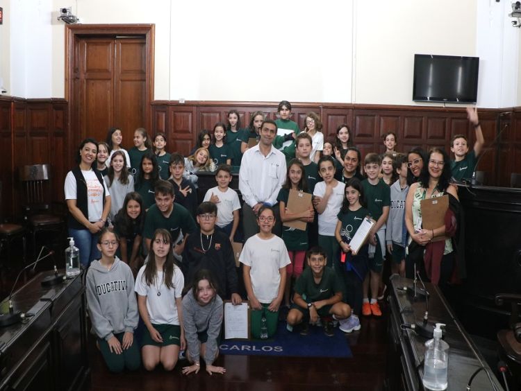 Alunos da Educativa participam do projeto Visite a Câmara