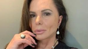 Musa dos anos 90 pede ajuda na web: &#039;Fui expulsa de casa&#039;