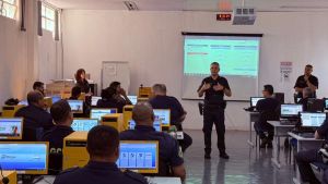 Guarda Municipal de São Carlos capacita agentes de outros municípios para uso do Sinesp Cad