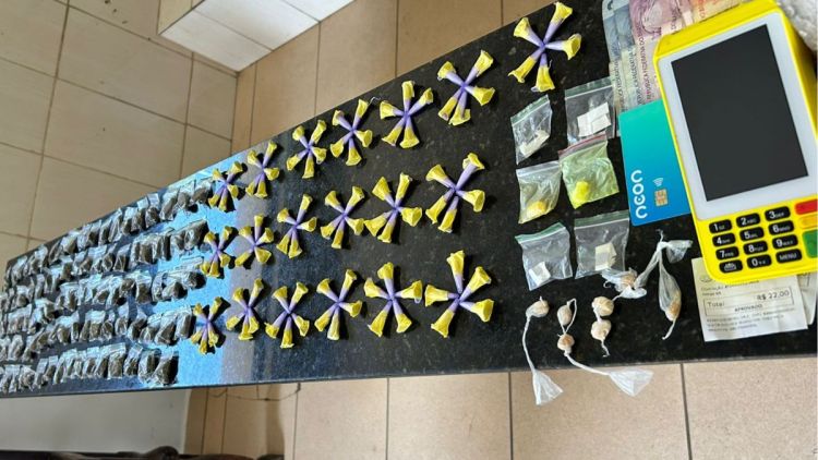 Adolescente é apreendido com grande quantidade de drogas no Cidade Aracy I, em São Carlos