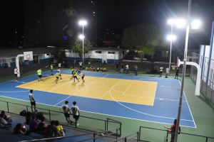 FESC reinaugura quadra de basquete do campus da Vila Nery