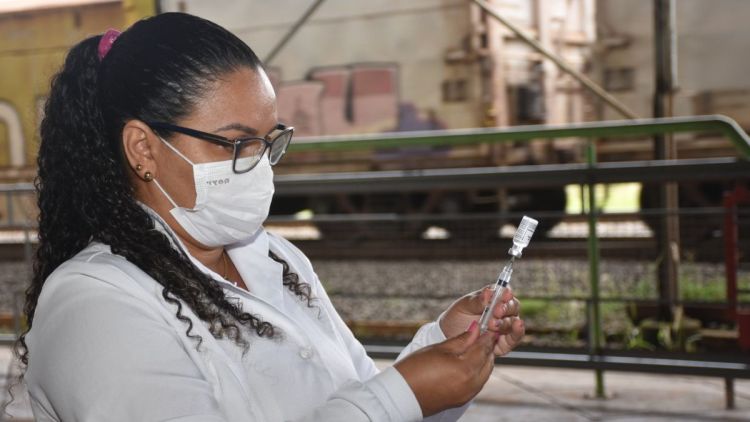 São Carlos aplica mais de 56 mil doses na campanha contra influenza
