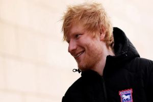 Ed Sheeran ia cantar nas ruas da Índia... mas foi &#039;preso&#039; pela polícia