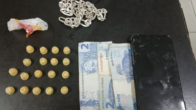 Polícia Militar flagra tráfico de drogas na região central de Torrinha durante patrulhamento noturno