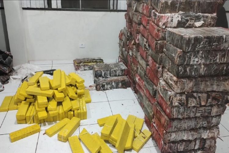 Polícia Militar apreende 1,3 tonelada de maconha em Piraju