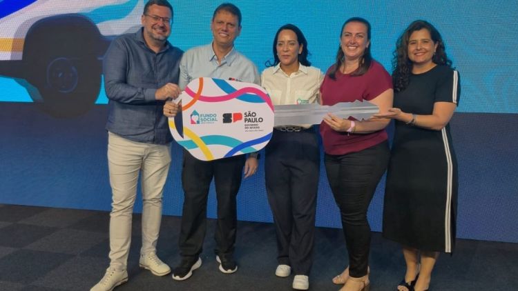 Ibaté recebe carro do Governo de São Paulo para fortalecer ações sociais