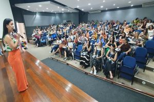 Encontro regional de formação de práticas de leitura escrita e alfabetização reúne 120 profissionais da educação em São Carlos