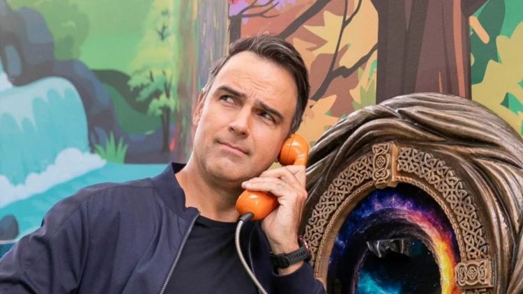 Tadeu Schmidt divulga novidades do BBB 26, como três big fones e substituições no elenco