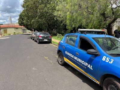 Veículo roubado é encontrado pela Guarda Municipal