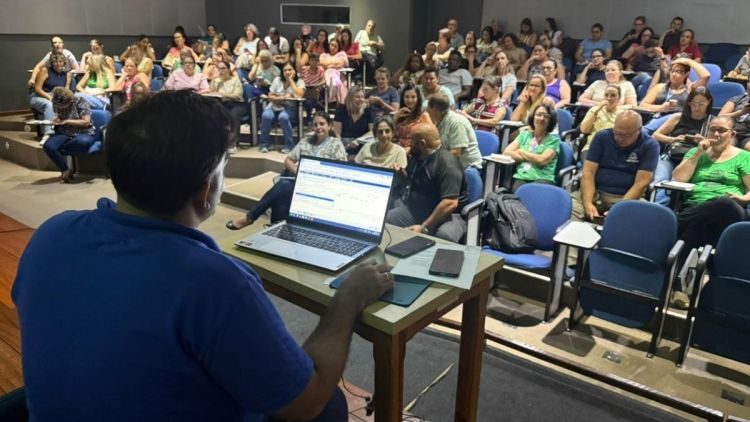 Secretaria de Saúde capacita 105 servidores para aprimorar gestão de estoque nas unidades
