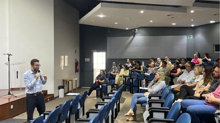 Secretaria de Saúde promove capacitação sobre saúde mental e depressão