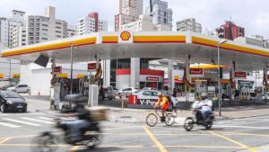 Shell negocia compra da rival BP, no maior negócio de petróleo em décadas, diz jornal