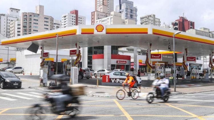 Shell negocia compra da rival BP, no maior negócio de petróleo em décadas, diz jornal