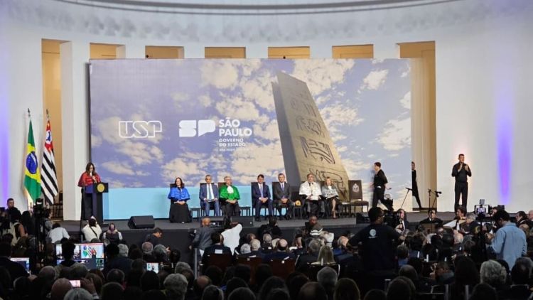 Roselei acompanha posse do novo reitor da USP em São Paulo
