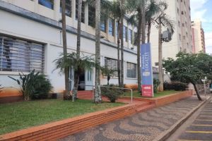 Tradicional faculdade de Araraquara anuncia suspensão das atividades