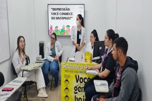 Santa Casa realiza roda de conversa com acompanhantes de pacientes em alusão ao Setembro Amarelo, mês de valorização da vida